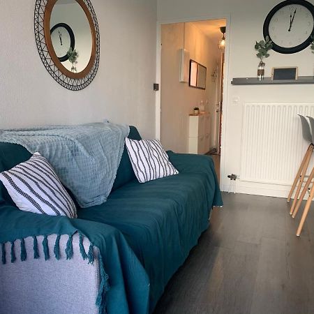 Chaleureux Appartement Face Au Port Sta Lucia, Tout A Pieds, Wifi Saint-Raphaël Екстериор снимка