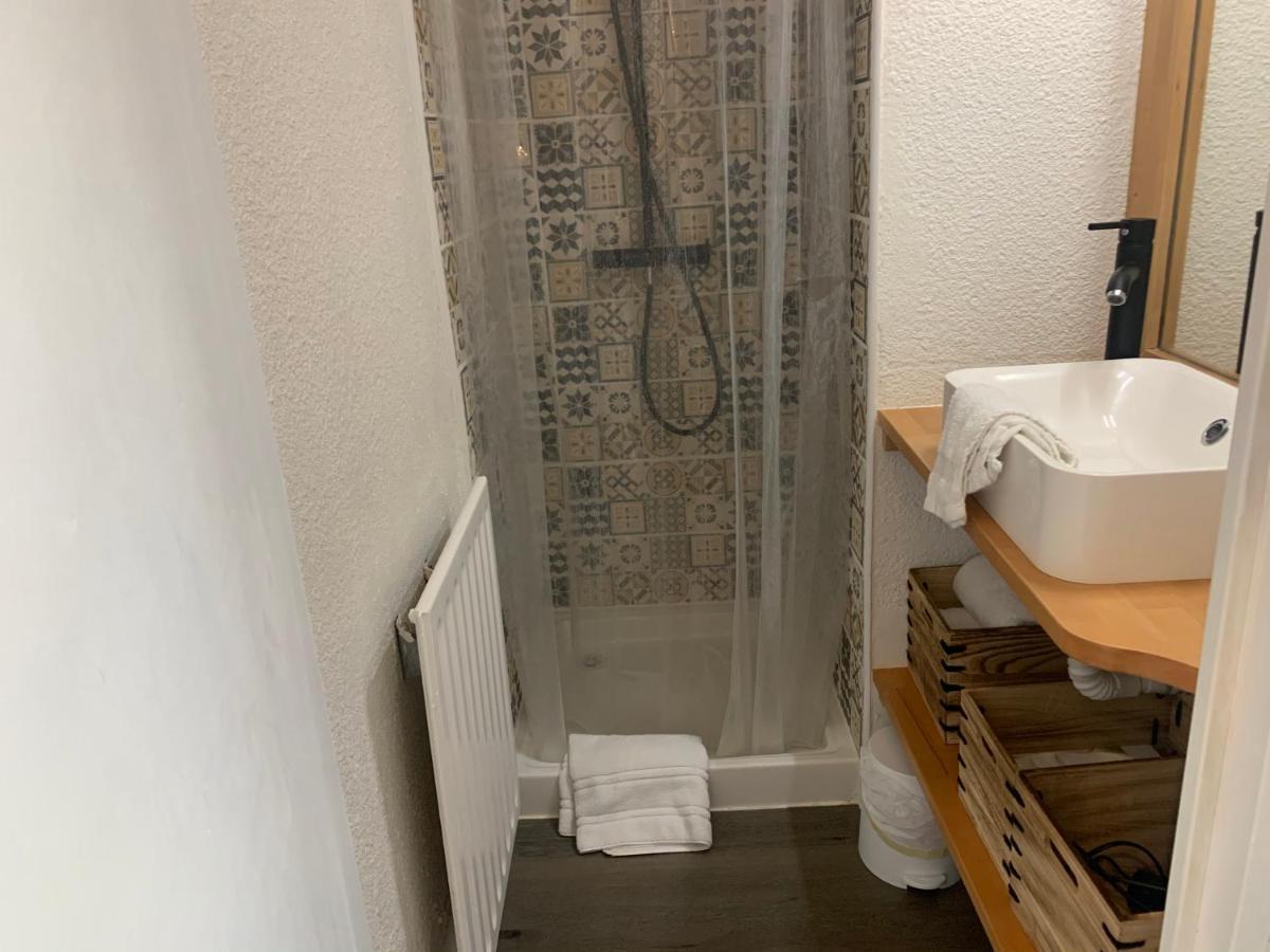 Chaleureux Appartement Face Au Port Sta Lucia, Tout A Pieds, Wifi Saint-Raphaël Екстериор снимка